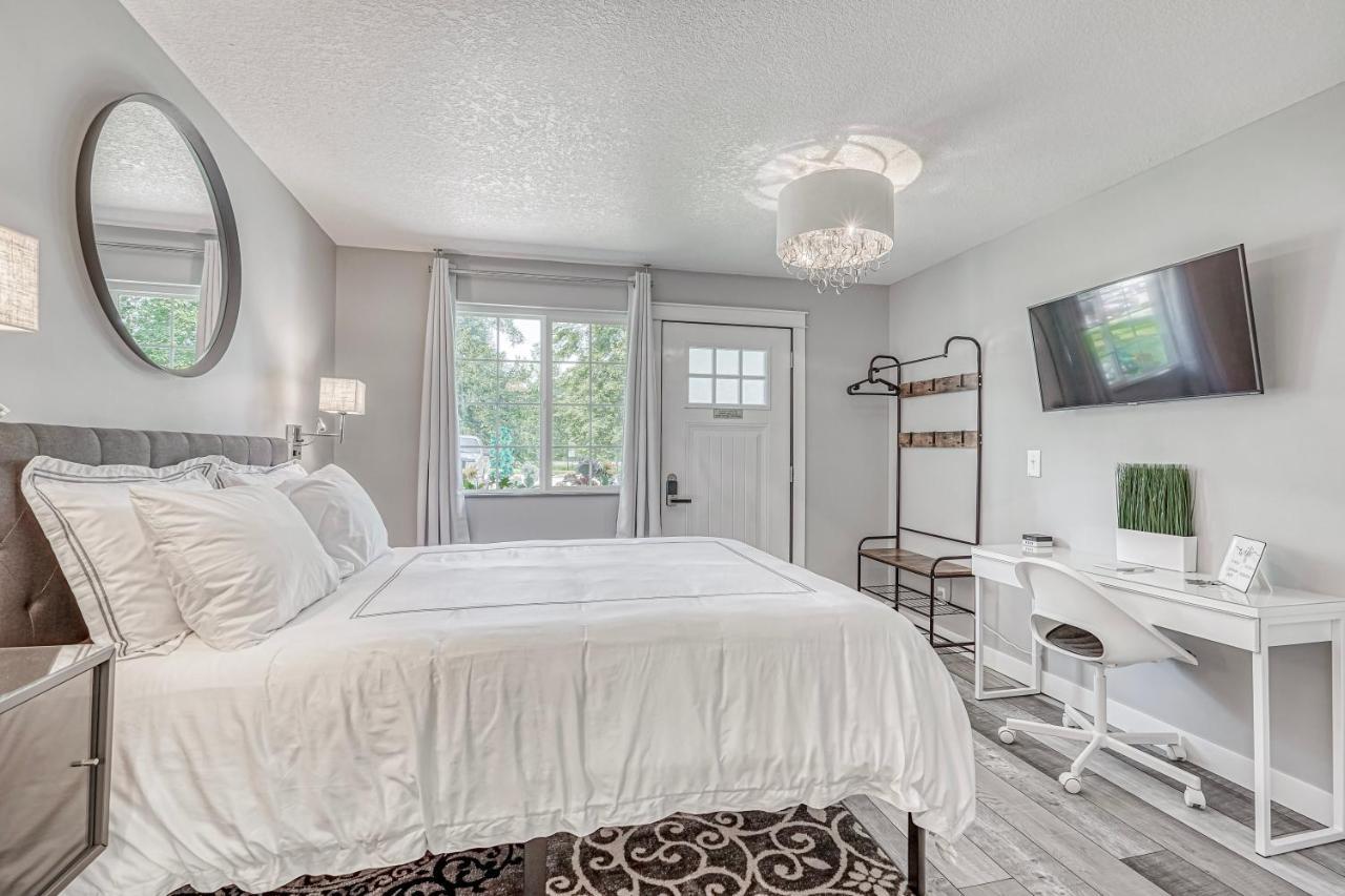 Lighthouse Kitchen Suites Near Auburn Waterloo I-69 Exit 334 Esterno foto