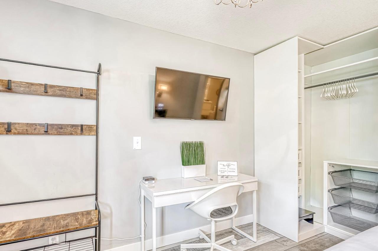 Lighthouse Kitchen Suites Near Auburn Waterloo I-69 Exit 334 Esterno foto
